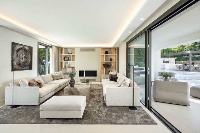5 quarto Moradia para venda em Las Brisas, Marbella com piscina garagem - 5 950 000 € (Ref: 9848777)