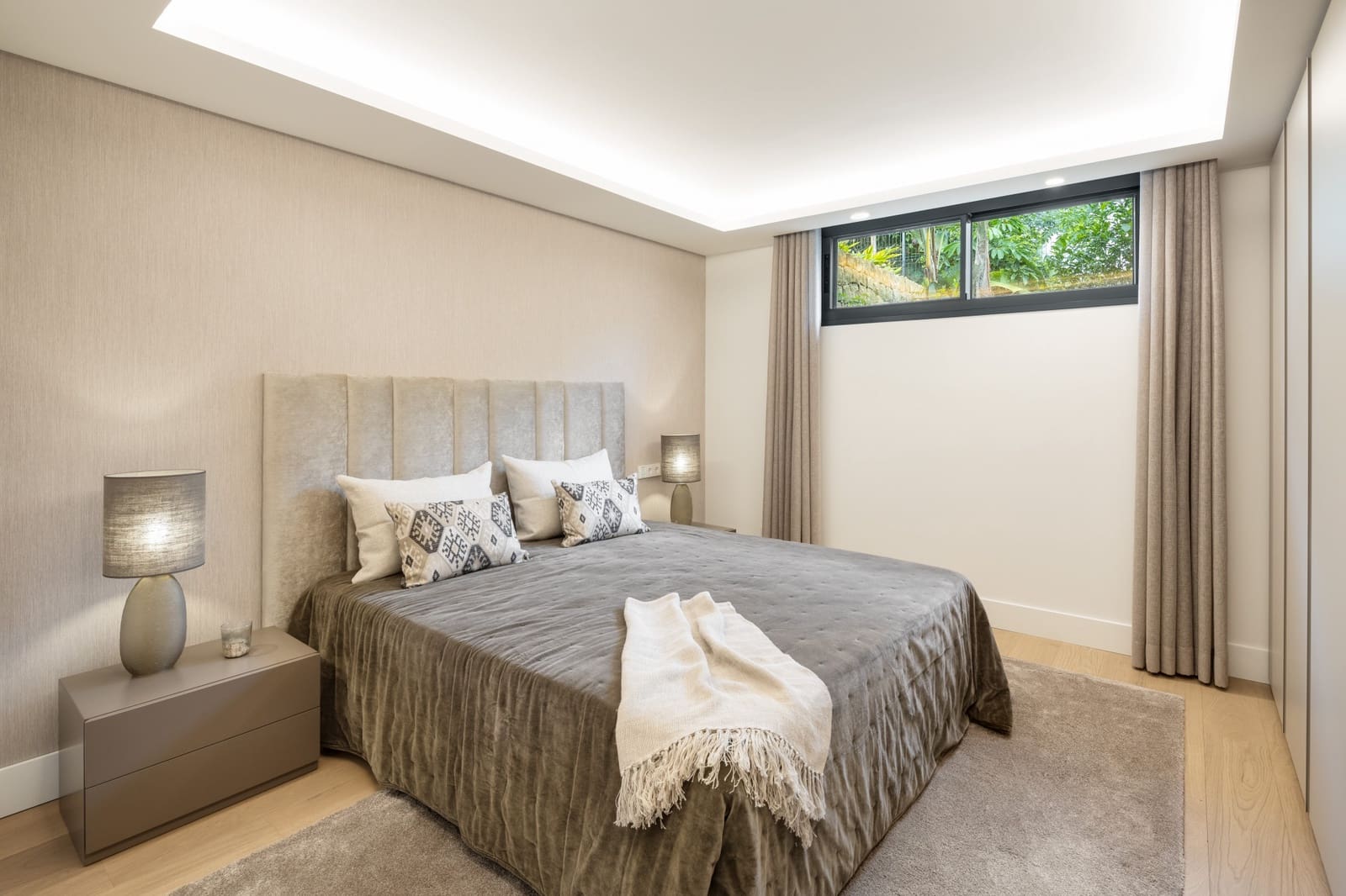 5 quarto Moradia para venda em Marbella com piscina garagem - 5 950 000 € (Ref: 9848777)
