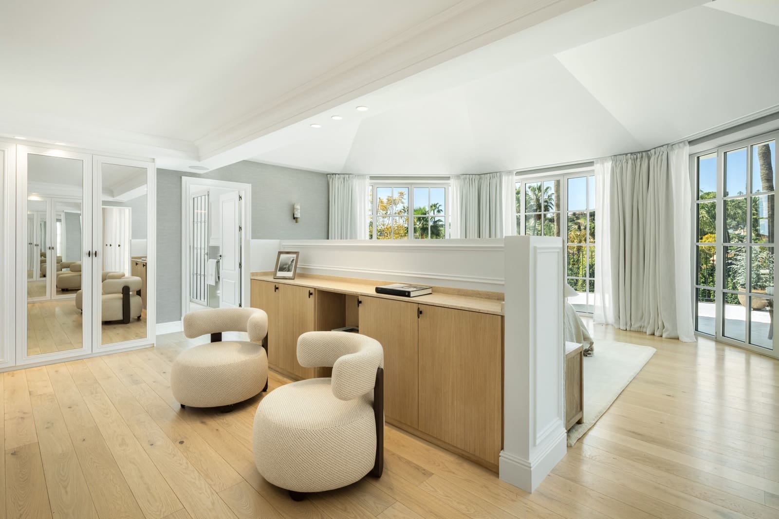 5 soveværelse Villa til salg i Nueva Andalucia med garage - € 8.295.000 (Ref: 9848778)