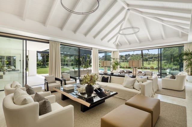 Chalet de 7 habitaciones en Las Brisas, Marbella en venta con piscina garaje - 19.500.000 € (Ref: 9848781)