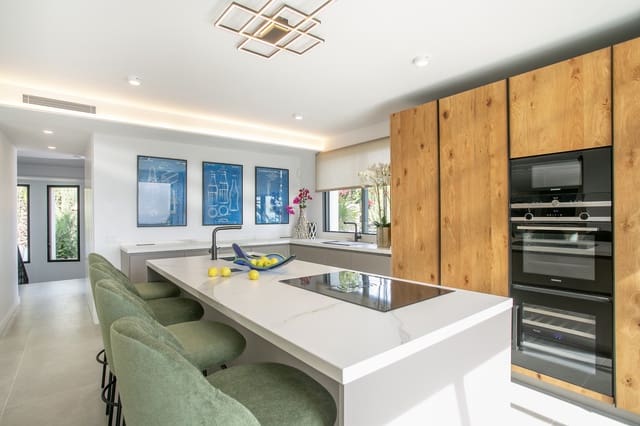 5 slaapkamer Villa te koop in Sierra Blanca, Marbella met zwembad garage - € 4.290.000 (Ref: 9848782)