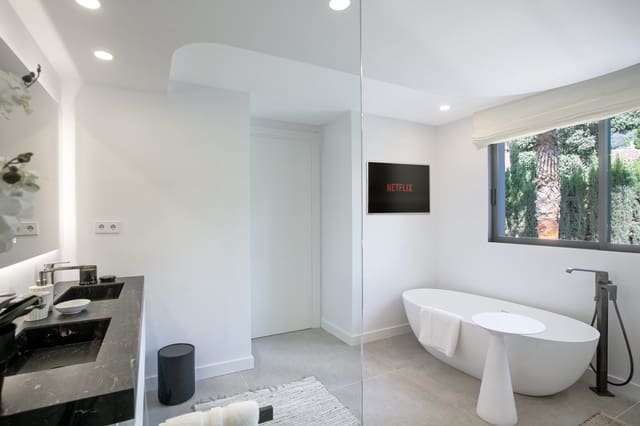 5 soveværelse Villa til salg i Sierra Blanca, Marbella med swimmingpool garage - € 4.290.000 (Ref: 9848782)