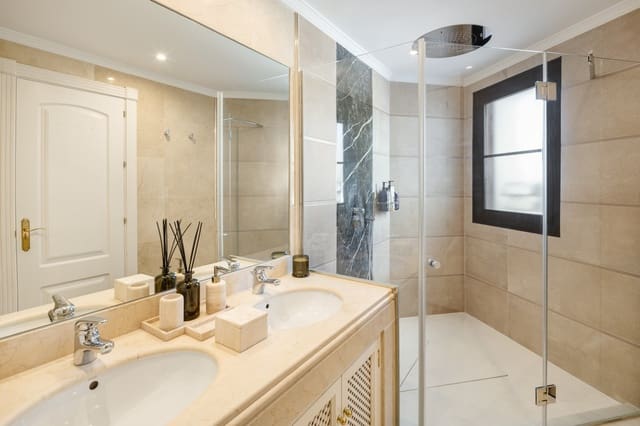 4 slaapkamer Villa te koop in La Quinta, Benahavís met zwembad garage - € 2.950.000 (Ref: 9848786)