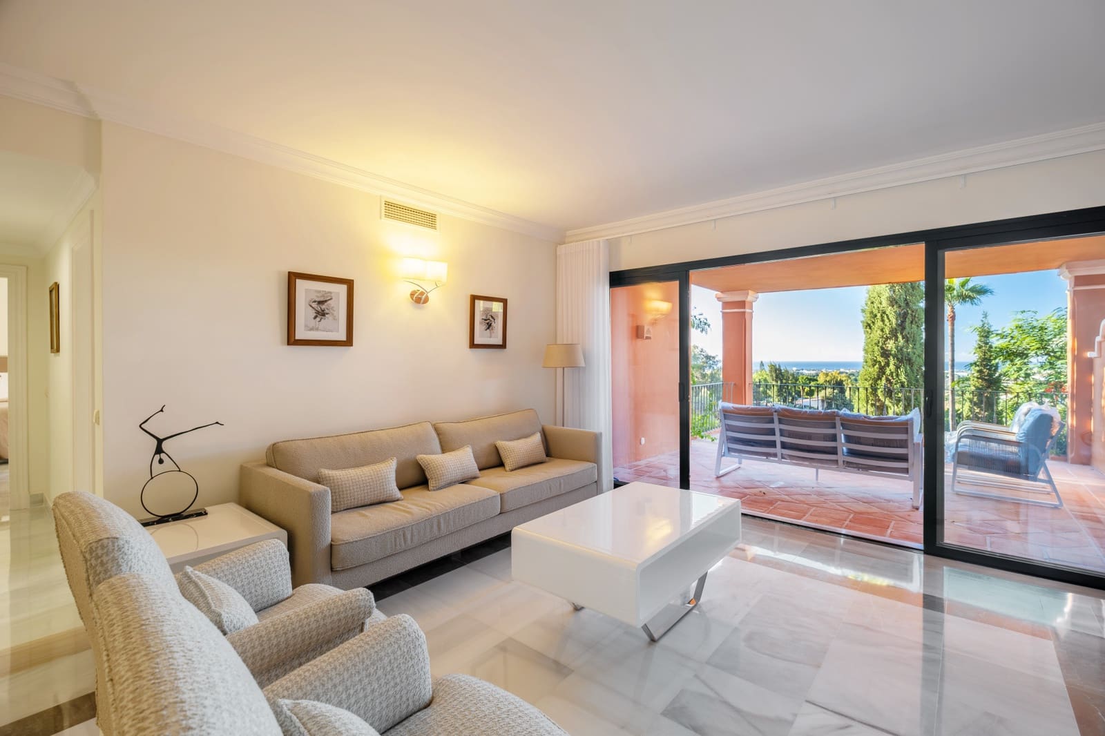 3 bedroom Apartment for sale in Monte Halcones with pool garage - € 875,000 (Ref: 9848789)