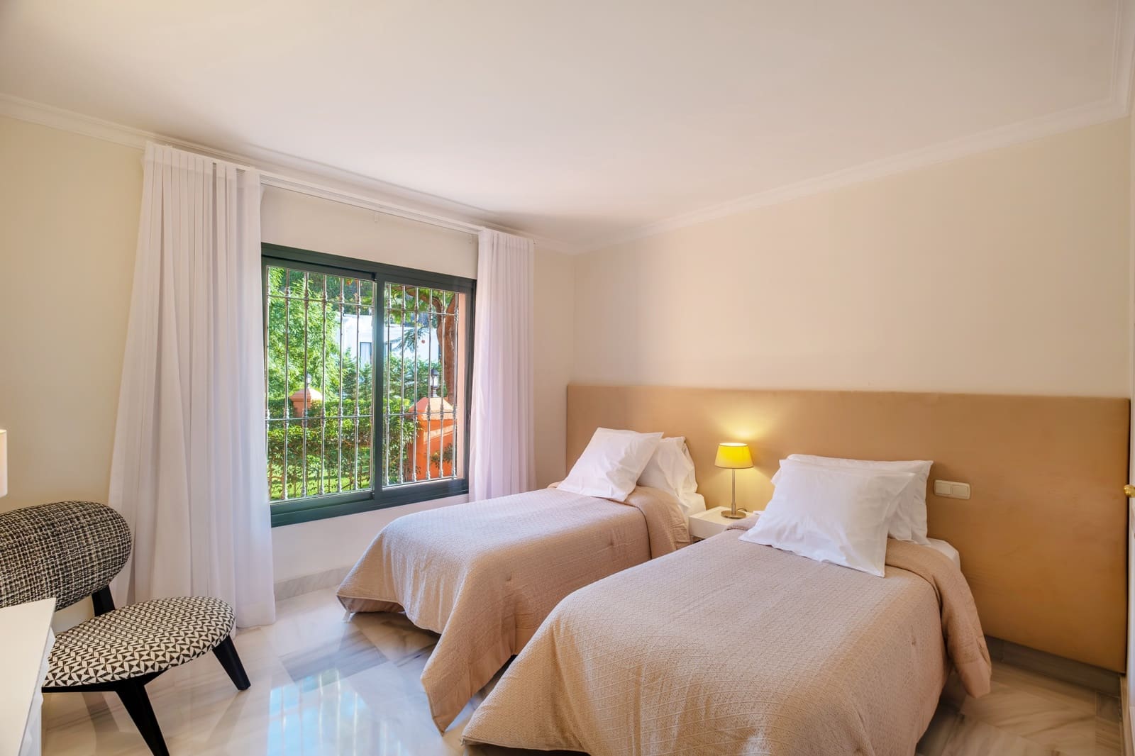 3 bedroom Apartment for sale in Monte Halcones with pool garage - € 875,000 (Ref: 9848789)