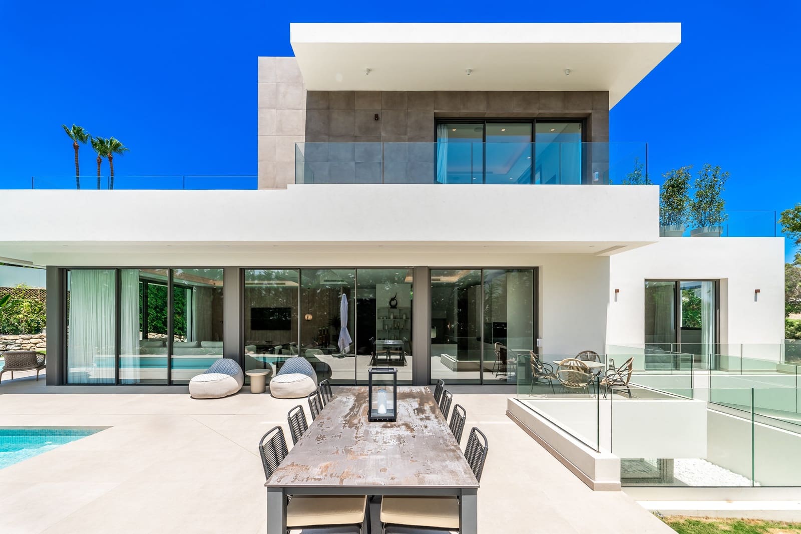 4 soveværelse Villa til salg i Marbella med swimmingpool garage - € 3.950.000 (Ref: 9848796)