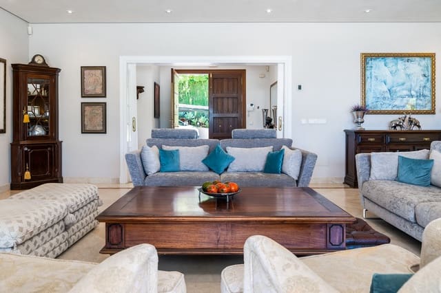 7 quarto Moradia para venda em Los Naranjos, Marbella com piscina garagem - 5 595 000 € (Ref: 9848797)