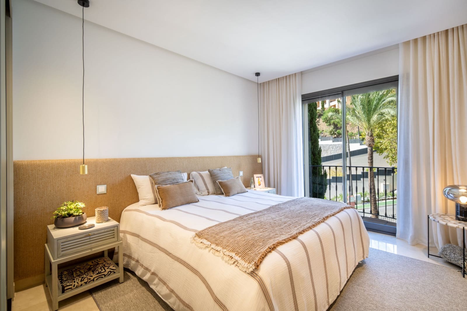 3 sovrum Takvåning till salu i Benahavis med pool garage - 1 375 000 € (Ref: 9848798)