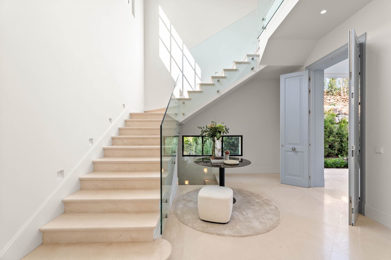 5 sypialnia Willa na sprzedaż w Marbella z basenem garażem - 4 595 000 € (Ref: 9848799)