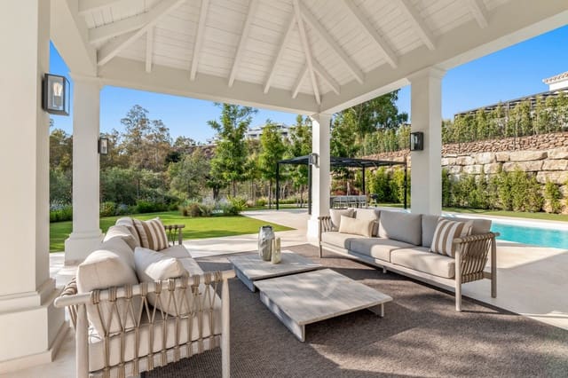 5 soveværelse Villa til salg i Los Naranjos, Marbella med swimmingpool garage - € 4.595.000 (Ref: 9848799)