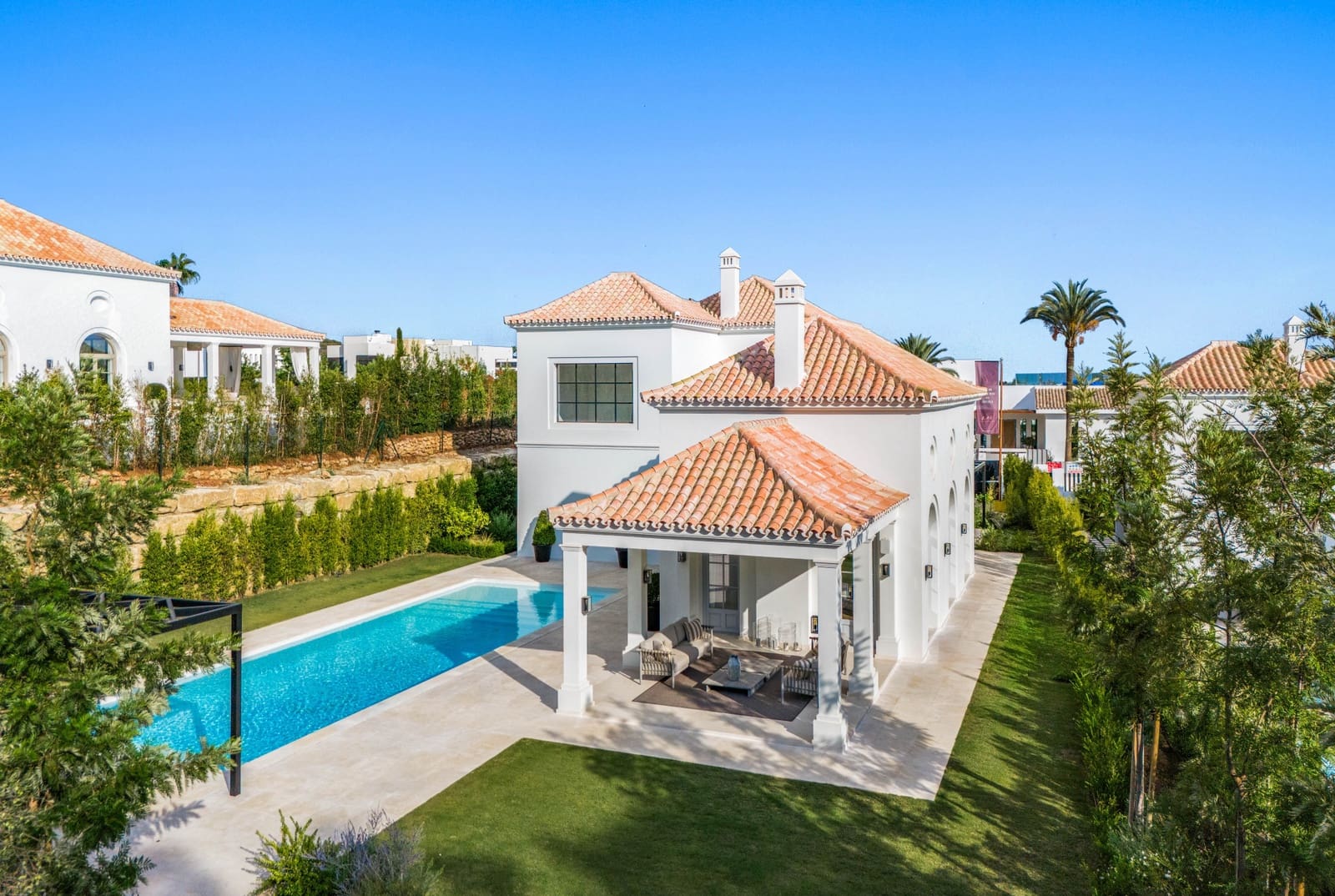 5 sypialnia Willa na sprzedaż w Marbella z basenem garażem - 4 595 000 € (Ref: 9848799)