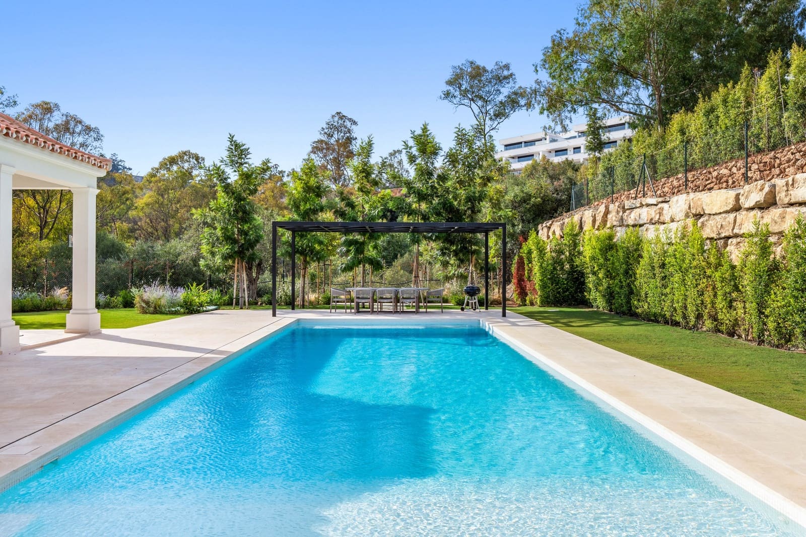5 sypialnia Willa na sprzedaż w Marbella z basenem garażem - 4 595 000 € (Ref: 9848799)