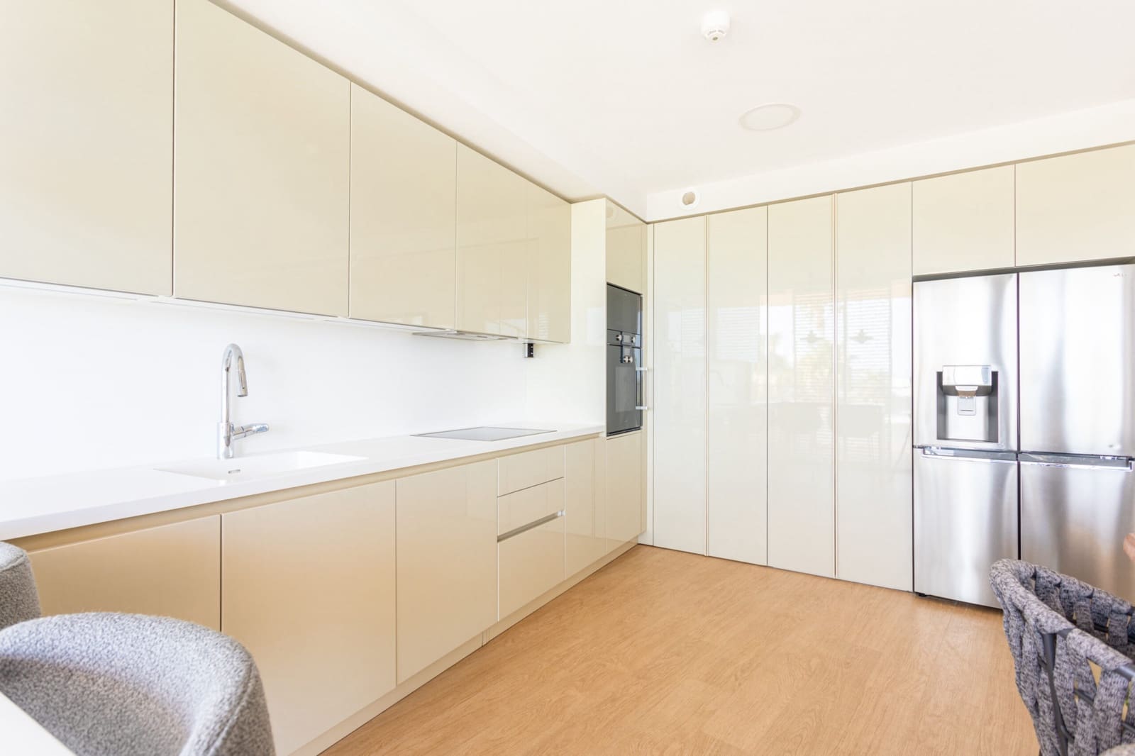 4 bedroom Apartment for sale in Estepona with pool garage - € 1,600,000 (Ref: 9848801)