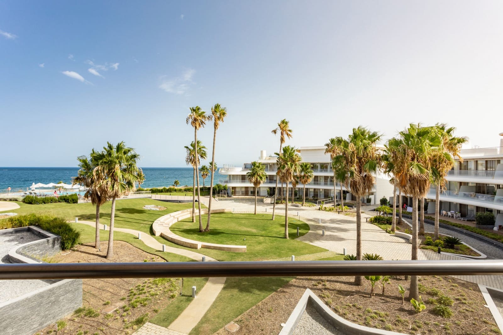 4 bedroom Apartment for sale in Estepona with pool garage - € 1,600,000 (Ref: 9848801)