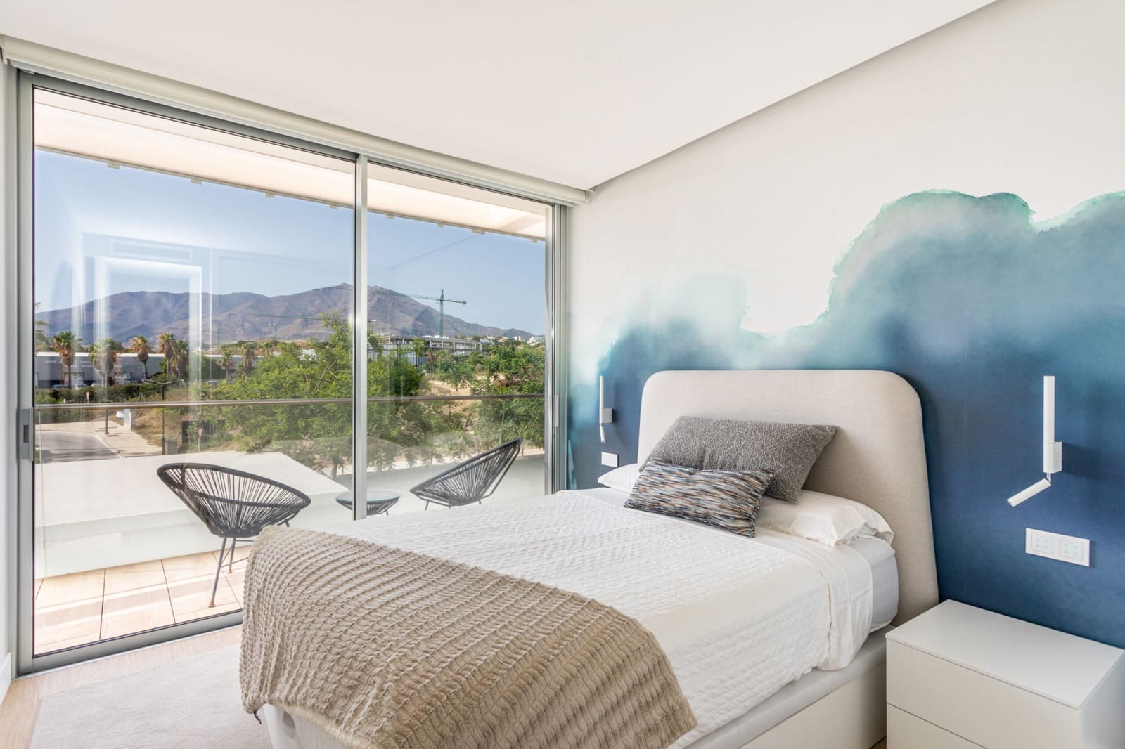 4 bedroom Apartment for sale in Estepona with pool garage - € 1,600,000 (Ref: 9848801)