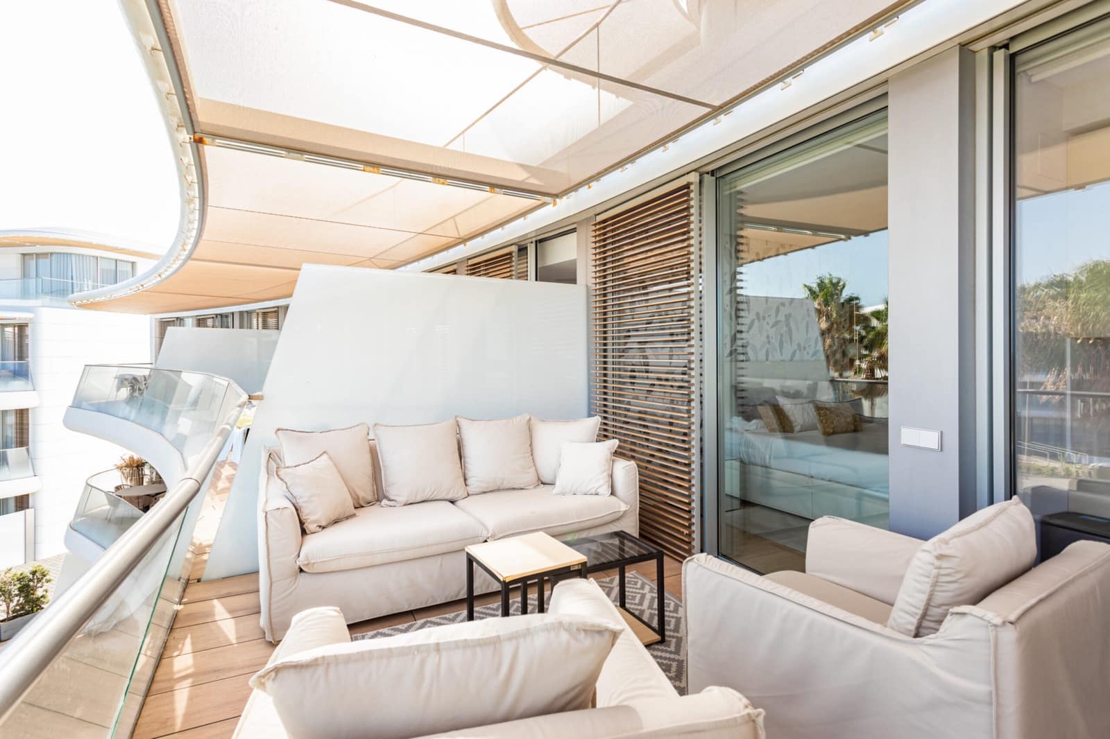 4 bedroom Apartment for sale in Estepona with pool garage - € 1,600,000 (Ref: 9848801)
