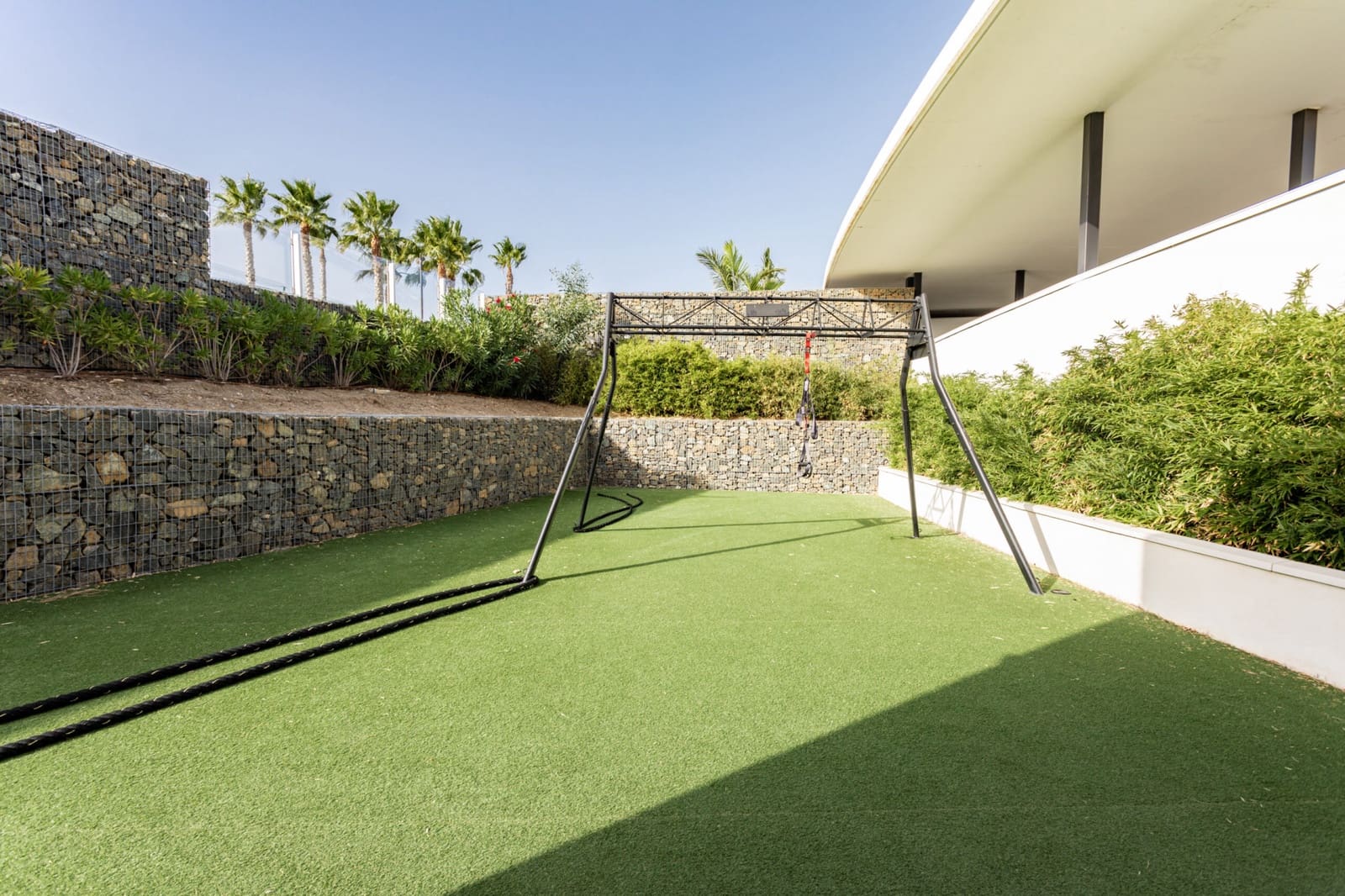 4 bedroom Apartment for sale in Estepona with pool garage - € 1,600,000 (Ref: 9848801)