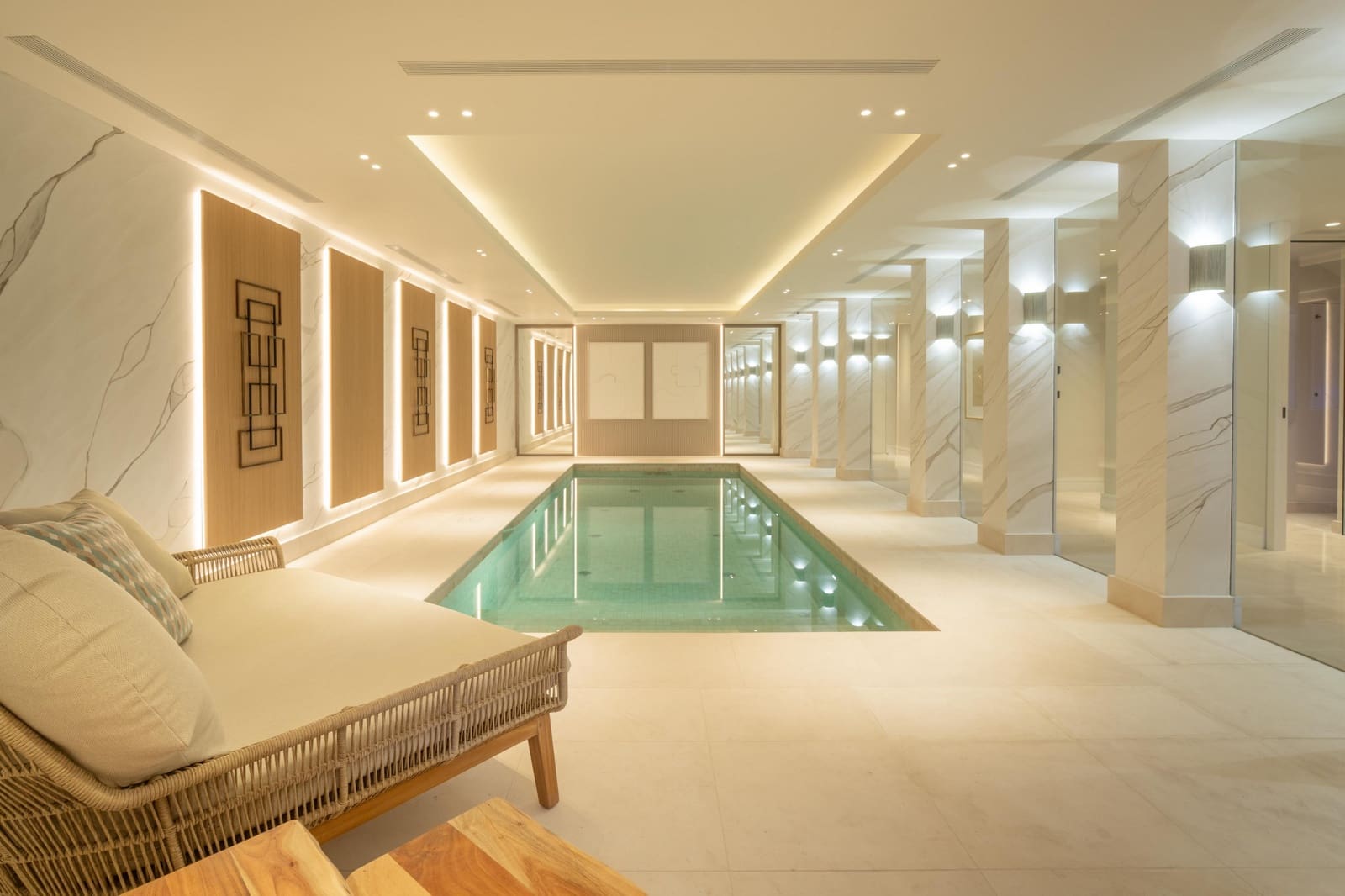 8 sypialnia Willa na sprzedaż w Benahavis z basenem garażem - 9 980 000 € (Ref: 9848803)