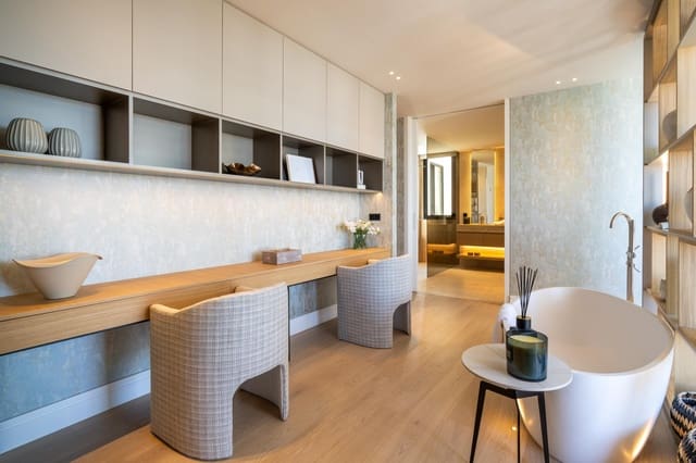 8 sypialnia Willa na sprzedaż w La Quinta, Benahavís z basenem garażem - 9 980 000 € (Ref: 9848803)