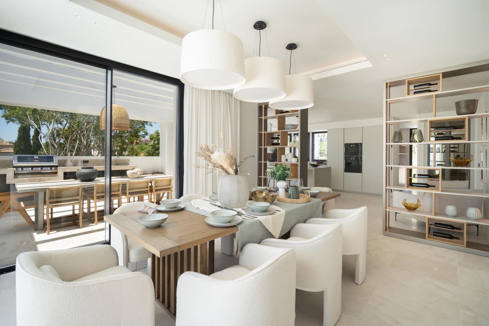 8 sypialnia Willa na sprzedaż w Benahavis z basenem garażem - 9 980 000 € (Ref: 9848803)