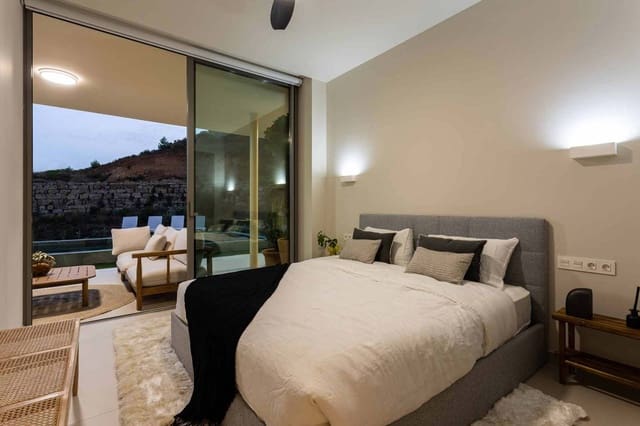 3 sypialnia Penthouse na sprzedaż w La Capellania, Benalmádena z basenem - 1 190 000 € (Ref: 9848804)