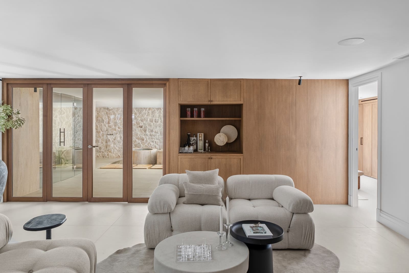Chalet de 4 habitaciones en Marbella en venta con piscina garaje - 5.995.000 € (Ref: 9848812)