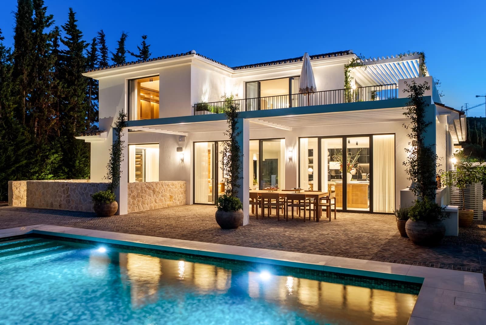Chalet de 4 habitaciones en Marbella en venta con piscina garaje - 5.995.000 € (Ref: 9848812)