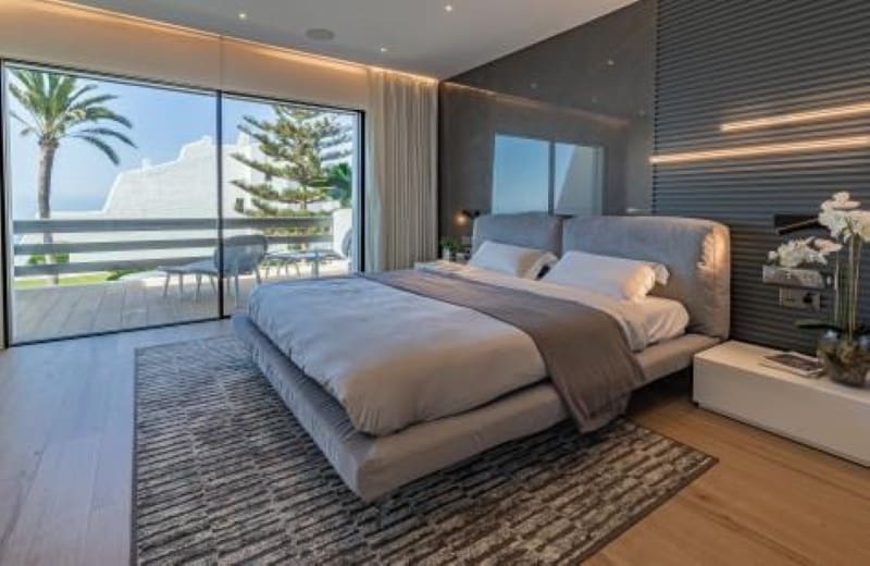 4 soveværelse Byhus til salg i Marbella med swimmingpool garage - € 5.460.000 (Ref: 9848813)