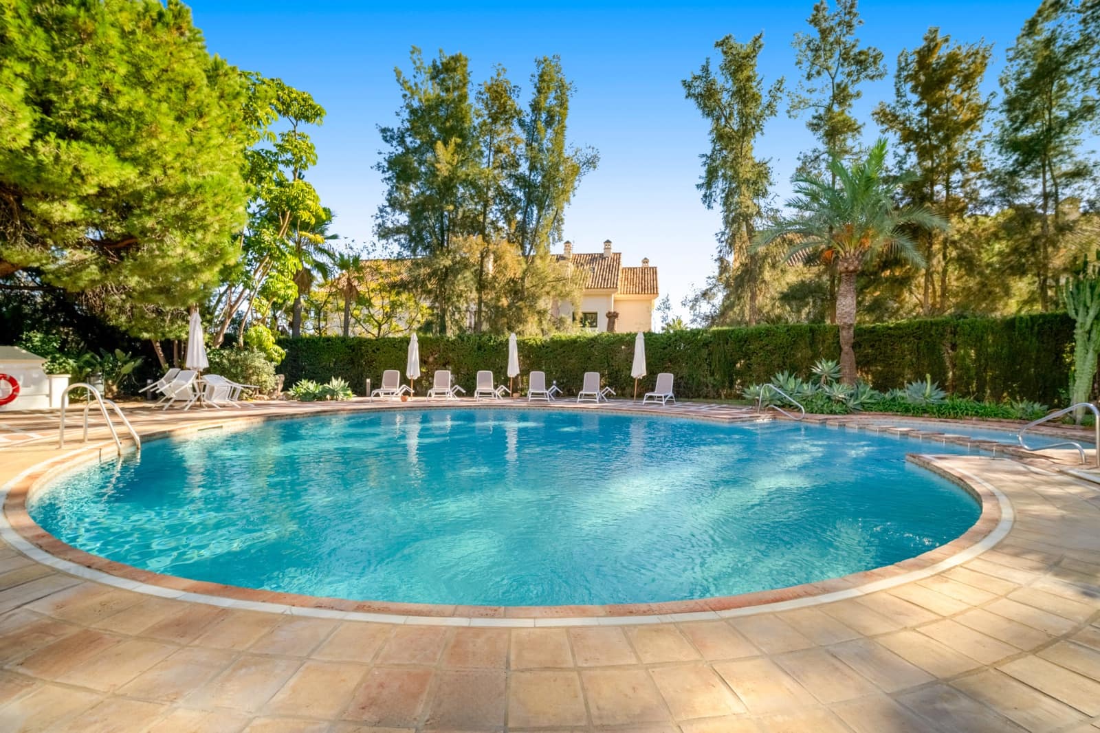 4 soverom Leilighet til salgs i Marbella med svømmebasseng garasje - € 2 450 000 (Ref: 9848817)