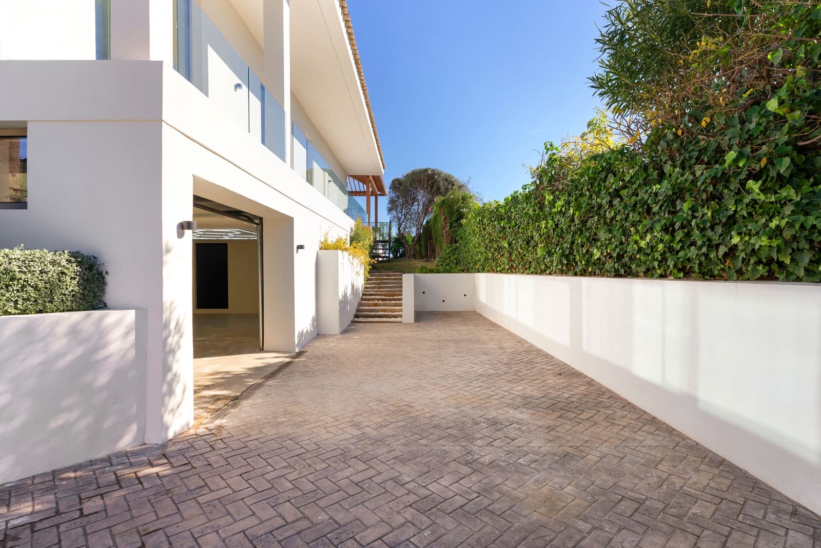 6 quarto Moradia para venda em Marbella com piscina garagem - 8 995 000 € (Ref: 9848819)