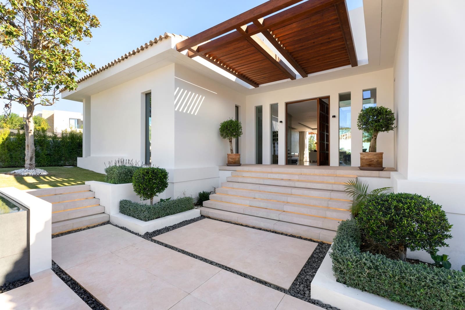 6 quarto Moradia para venda em Marbella com piscina garagem - 8 995 000 € (Ref: 9848819)