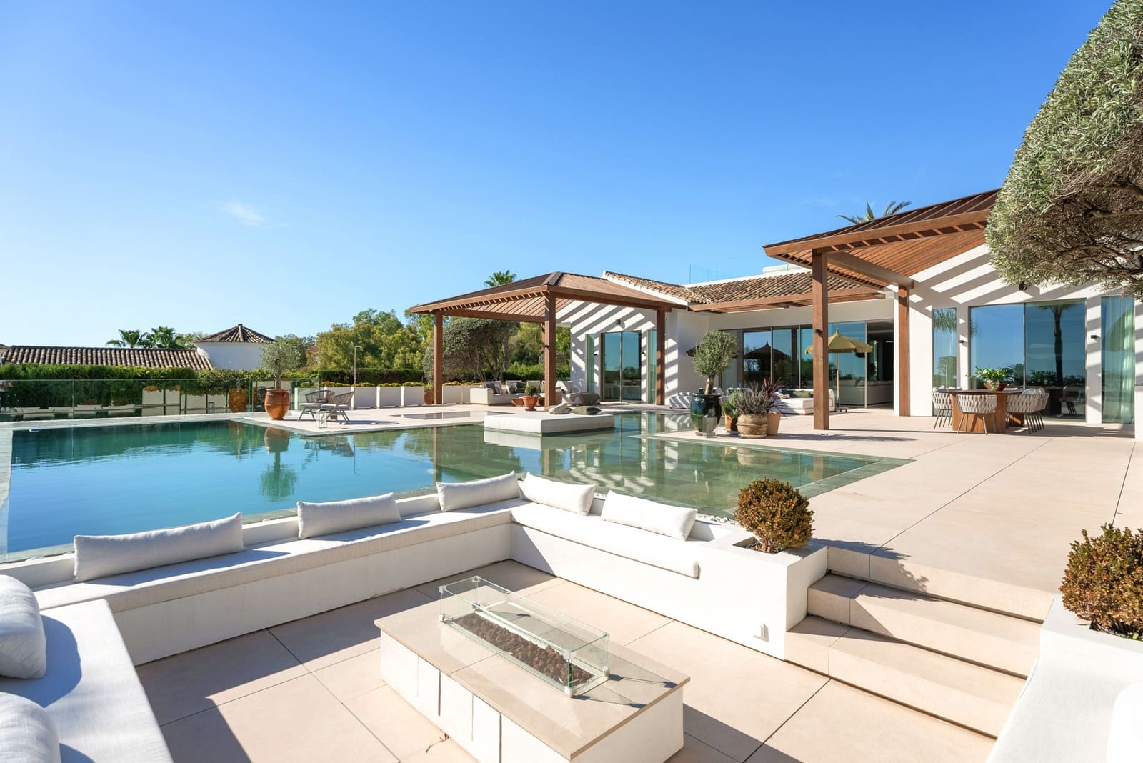 6 quarto Moradia para venda em Marbella com piscina garagem - 8 995 000 € (Ref: 9848819)