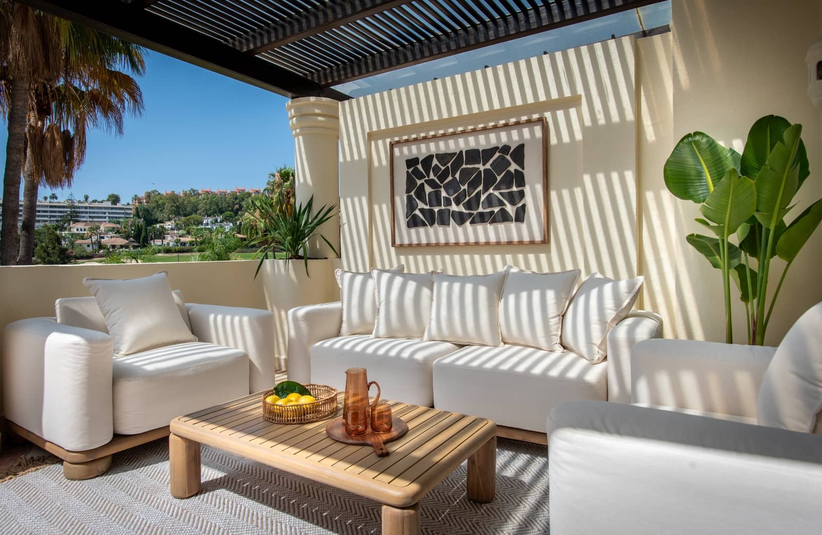 Ático de 3 habitaciones en Marbella en venta con piscina garaje - 1.650.000 € (Ref: 9848820)