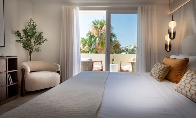 3 slaapkamer Penthouse te koop in Los Naranjos, Marbella met zwembad garage - € 1.650.000 (Ref: 9848820)