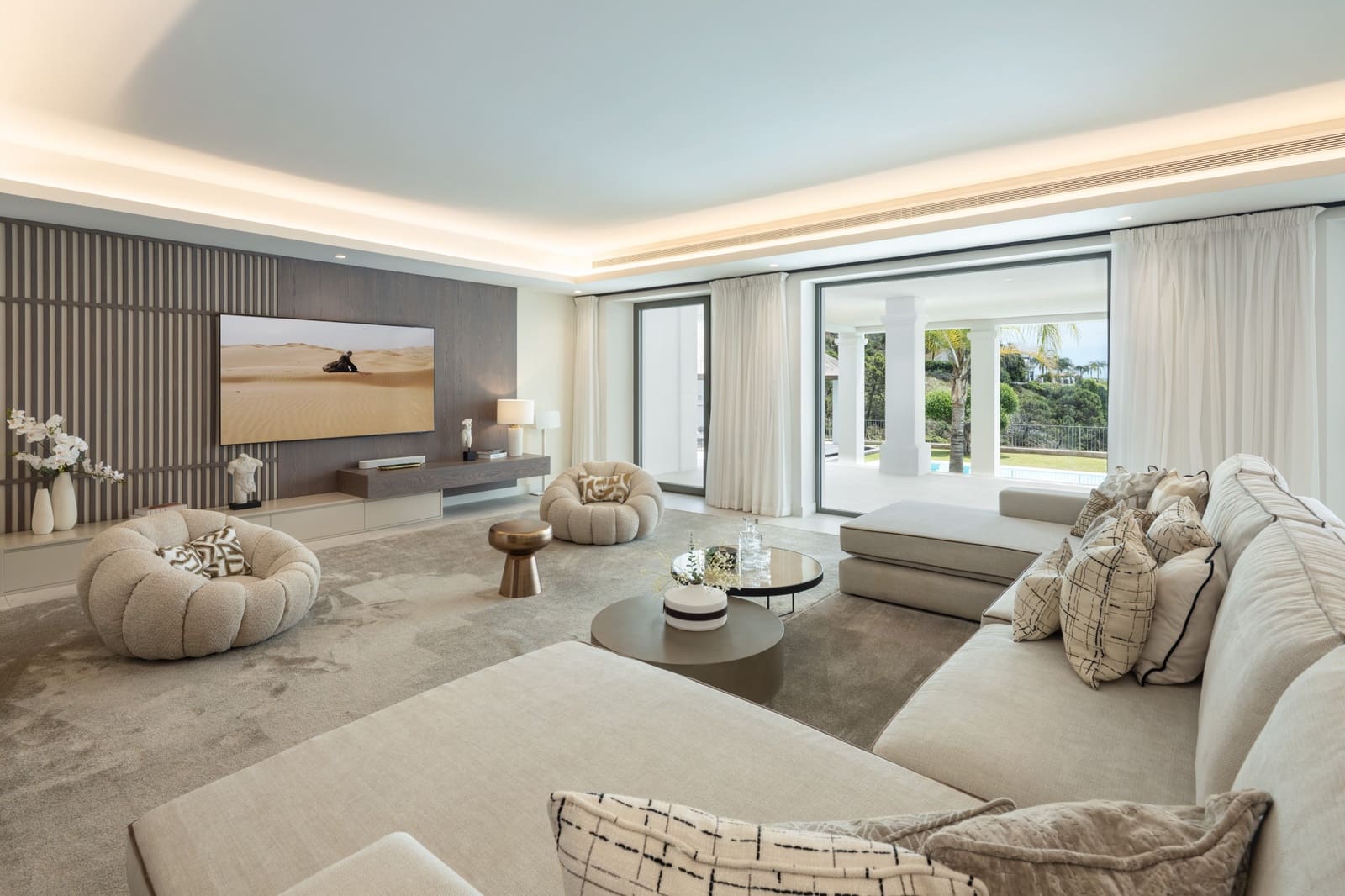 5 bedroom Villa for sale in El Madronal with pool garage - € 8,350,000 (Ref: 9848821)
