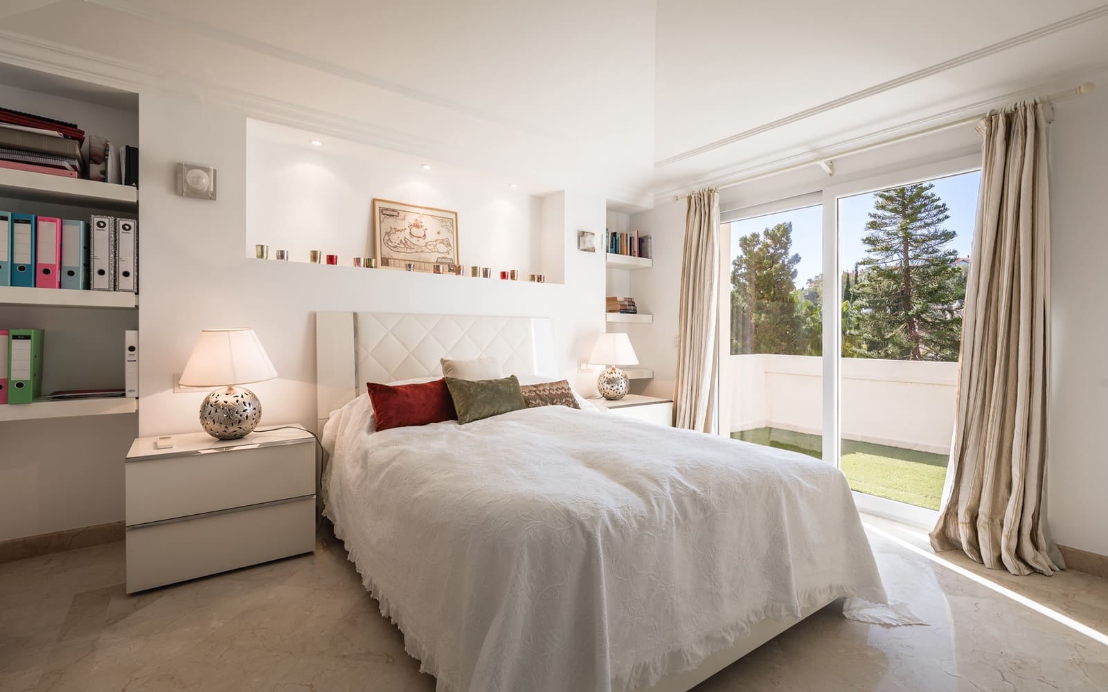 3 chambre Penthouse à vendre à Marbella avec piscine garage - 3 950 000 € (Ref: 9848824)