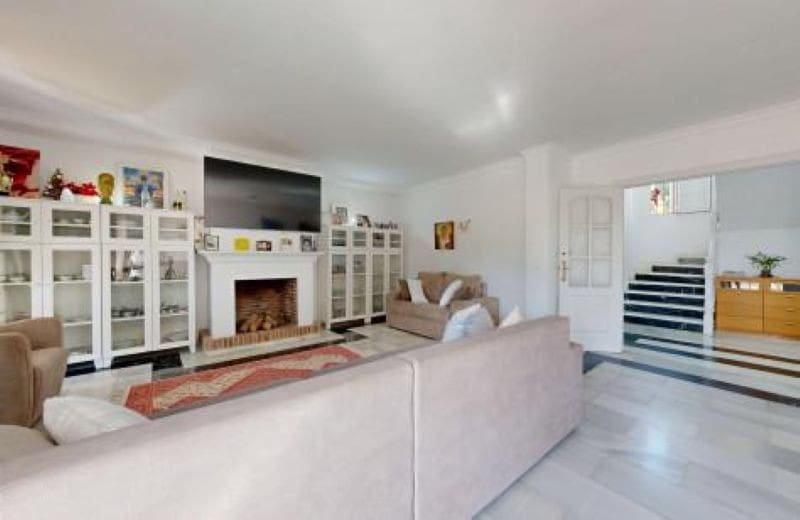 6 sovrum Semi-fristående Villa till salu i Marbella med pool garage - 3 700 000 € (Ref: 9848827)
