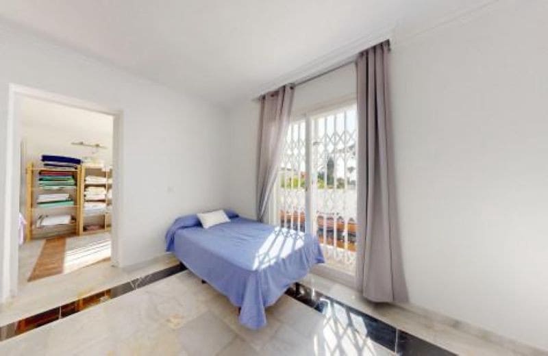 6 sovrum Semi-fristående Villa till salu i Marbella med pool garage - 3 700 000 € (Ref: 9848827)