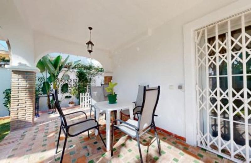 6 sovrum Semi-fristående Villa till salu i Marbella med pool garage - 3 700 000 € (Ref: 9848827)