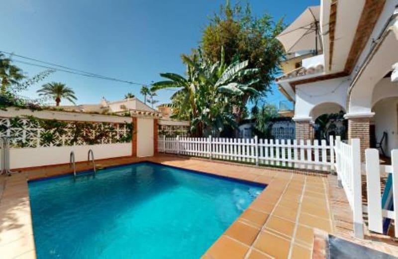 6 sovrum Semi-fristående Villa till salu i Marbella med pool garage - 3 700 000 € (Ref: 9848827)
