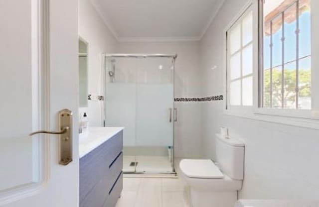 6 makuuhuone Paritalo myytävänä paikassa Lomas De Marbella, Marbella mukana uima-altaan 
autotalli - 3 700 000 € (Ref: 9848827)