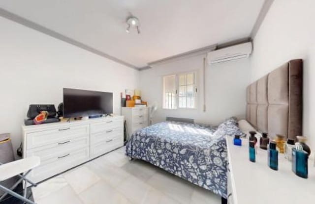 6 makuuhuone Paritalo myytävänä paikassa Lomas De Marbella, Marbella mukana uima-altaan 
autotalli - 3 700 000 € (Ref: 9848827)
