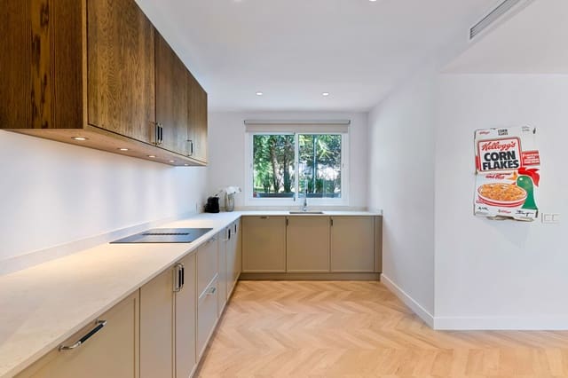 4 quarto Casa em Banda para venda em Nagüeles Alto, Marbella com piscina - 1 099 000 € (Ref: 9848828)