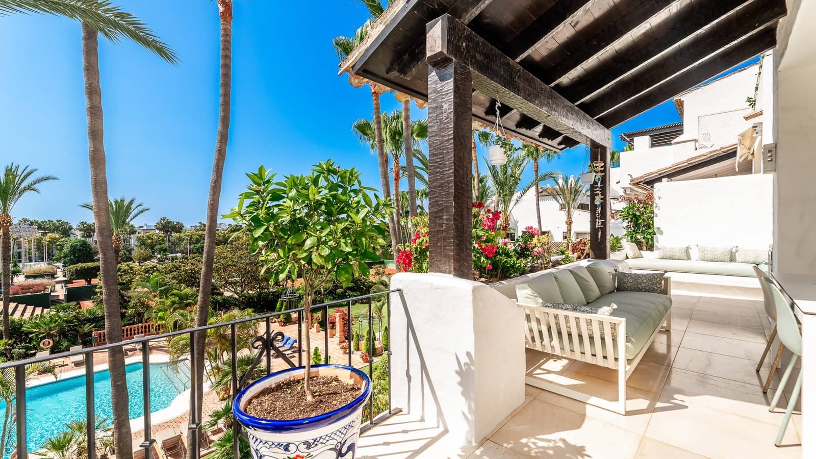 3 makuuhuone Kattohuoneisto myytävänä paikassa Marbella mukana uima-altaan 
autotalli - 5 900 000 € (Ref: 9848832)