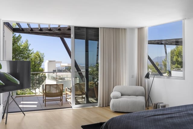 3 quarto Moradia Geminada para venda em Sierra Blanca, Marbella com piscina garagem - 3 850 000 € (Ref: 9848836)