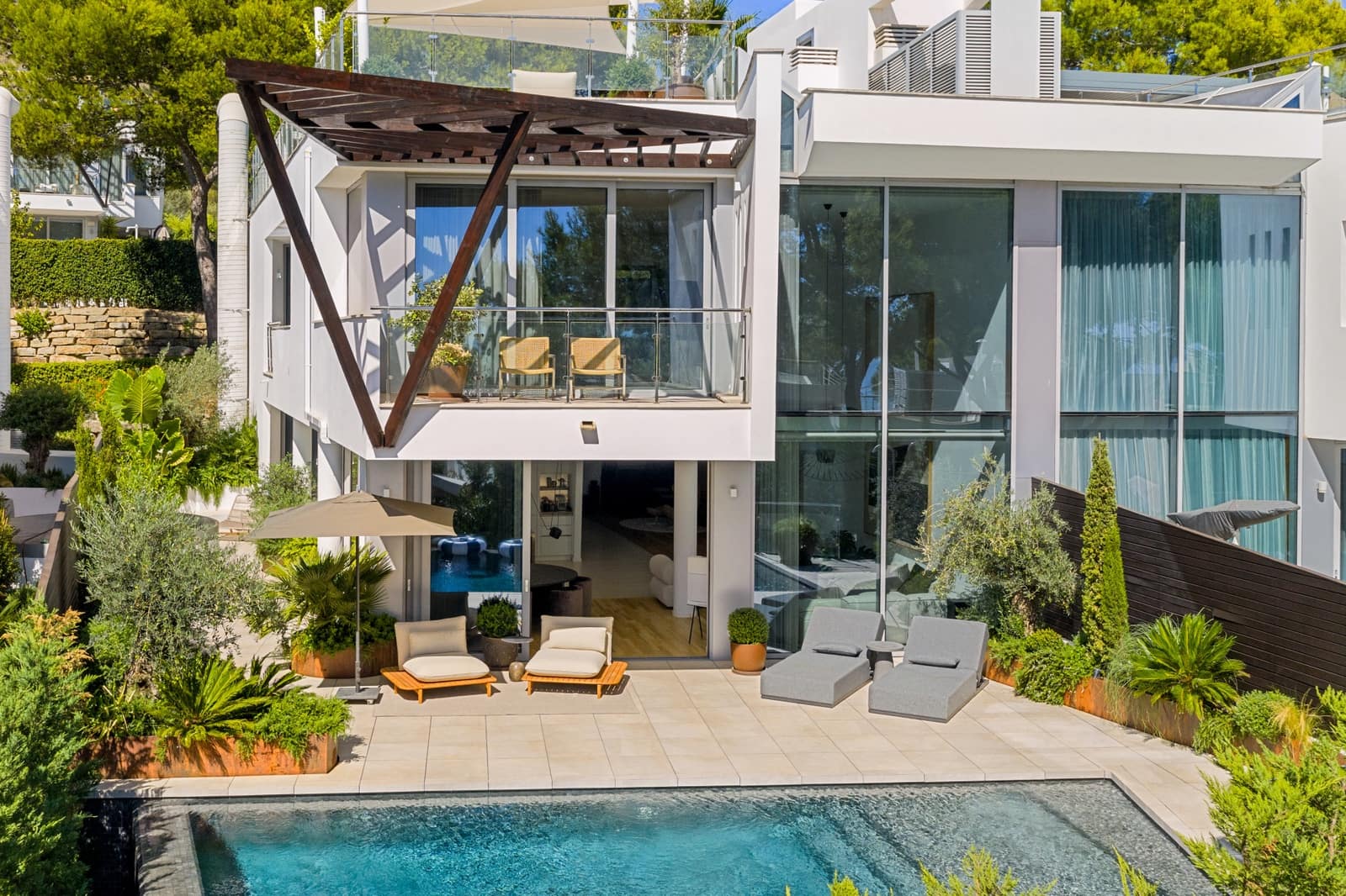 Pareado de 3 habitaciones en Marbella en venta con piscina garaje - 3.850.000 € (Ref: 9848836)