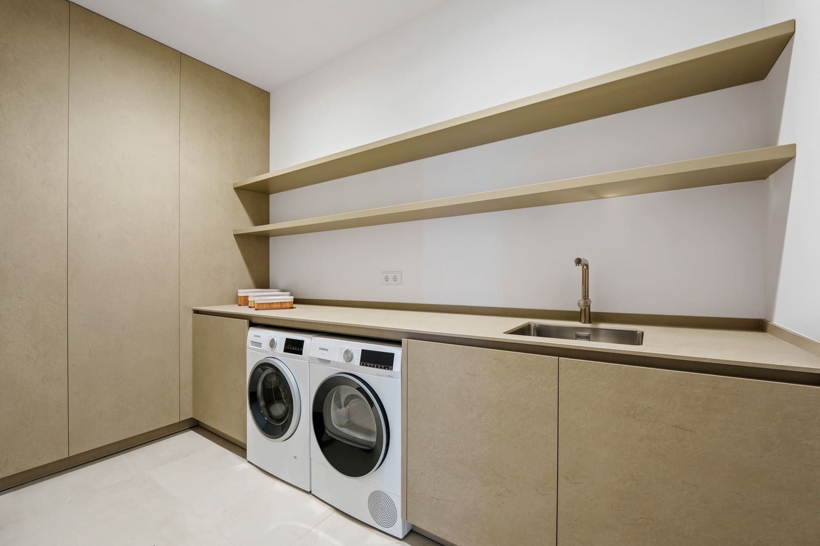5 sypialnia Willa na sprzedaż w La Quinta z basenem garażem - 5 495 000 € (Ref: 9848840)