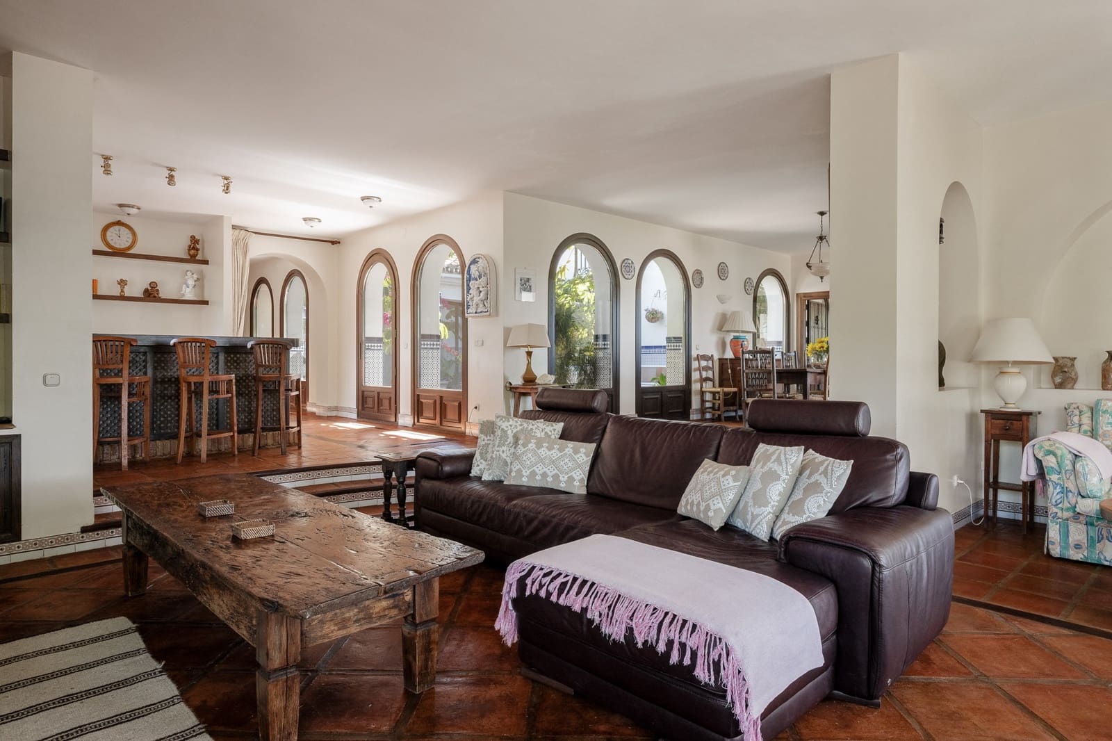 6 bedroom Finca/Country House for sale in Istan with pool garage - € 4,995,000 (Ref: 9848842)