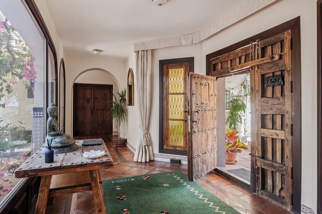 6 chambre Finca/Maison de Campagne à vendre à Istán avec piscine garage - 4 995 000 € (Ref: 9848842)
