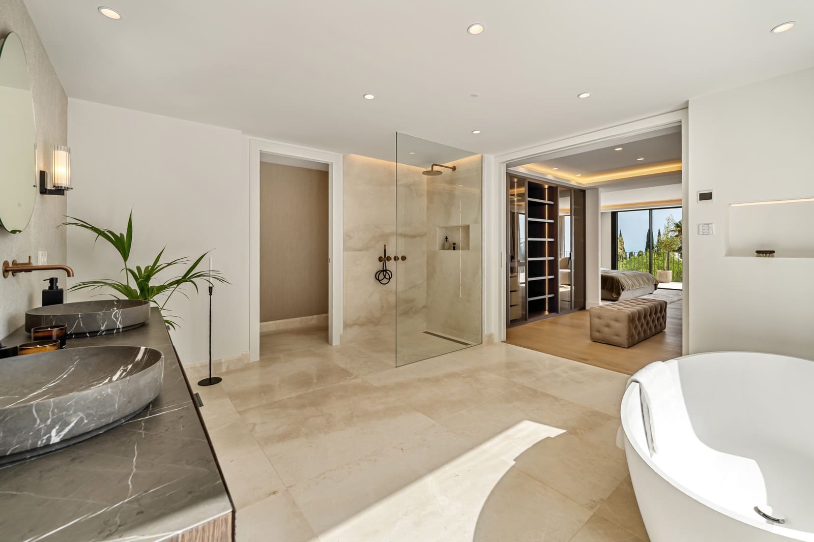 Chalet de 5 habitaciones en Marbella en venta con piscina garaje - 7.800.000 € (Ref: 9848843)
